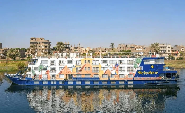 Luxury cruise on the Nile River with breathtaking scenery