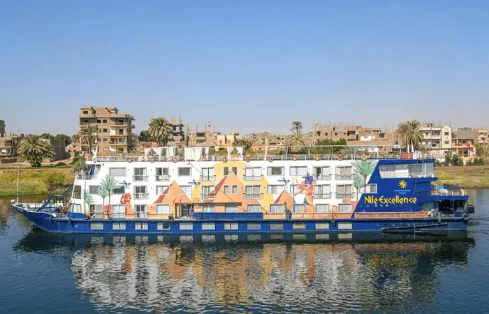 Luxury cruise on the Nile River with breathtaking scenery