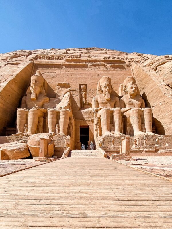 Scenic view of Apout Panar landscape showcasing lush greenery and serene waters.